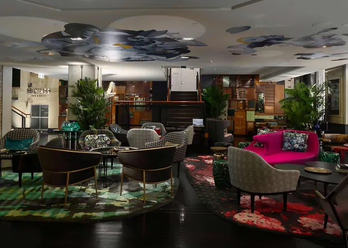 Qt Sydney Hotel